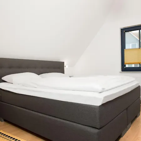 Reetdachhaus Hus Achtern Feriehus